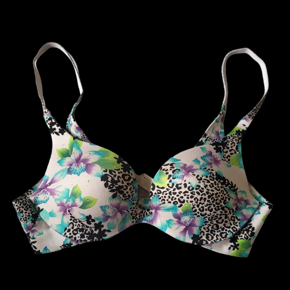 Victoria secret push up bra 32A